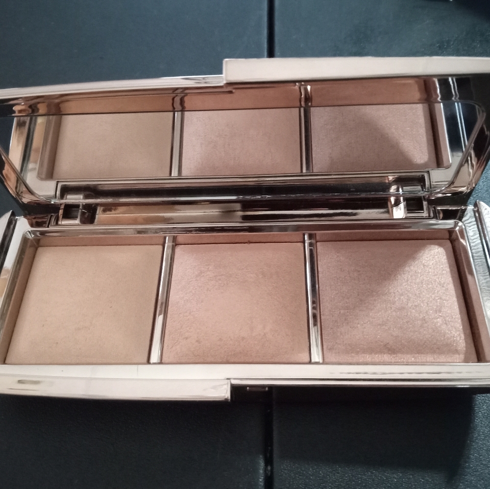 Hourglass Ambient Lighting Palette Volume II